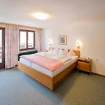 Sonne Hotel